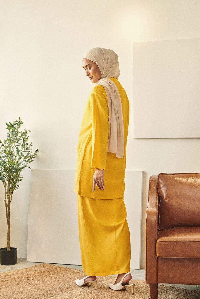 Rasa Sayang Women Scallop Kebarung - Mustard