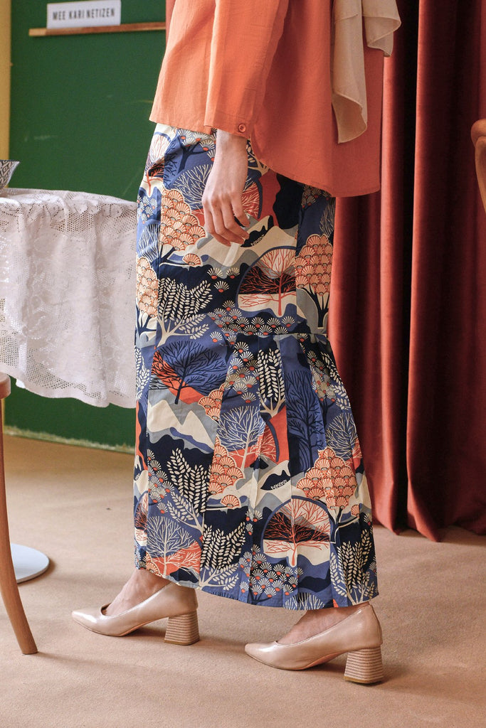 The Sungai Women Pleated Back Skirt - Kangsar