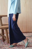 kain cotton biru gelap