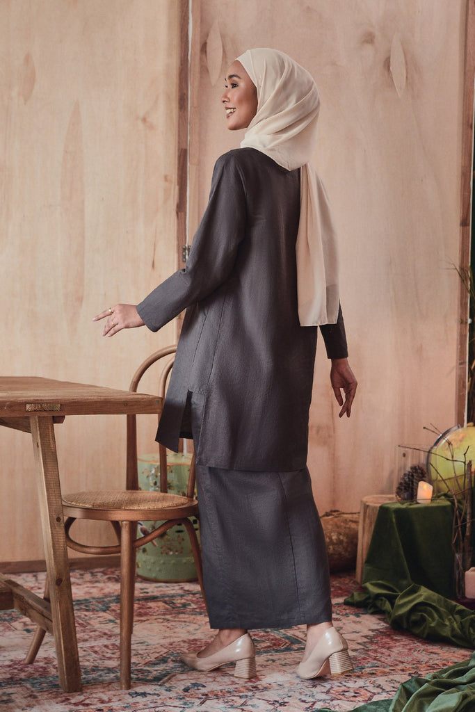 baju kurung cotton kelabu