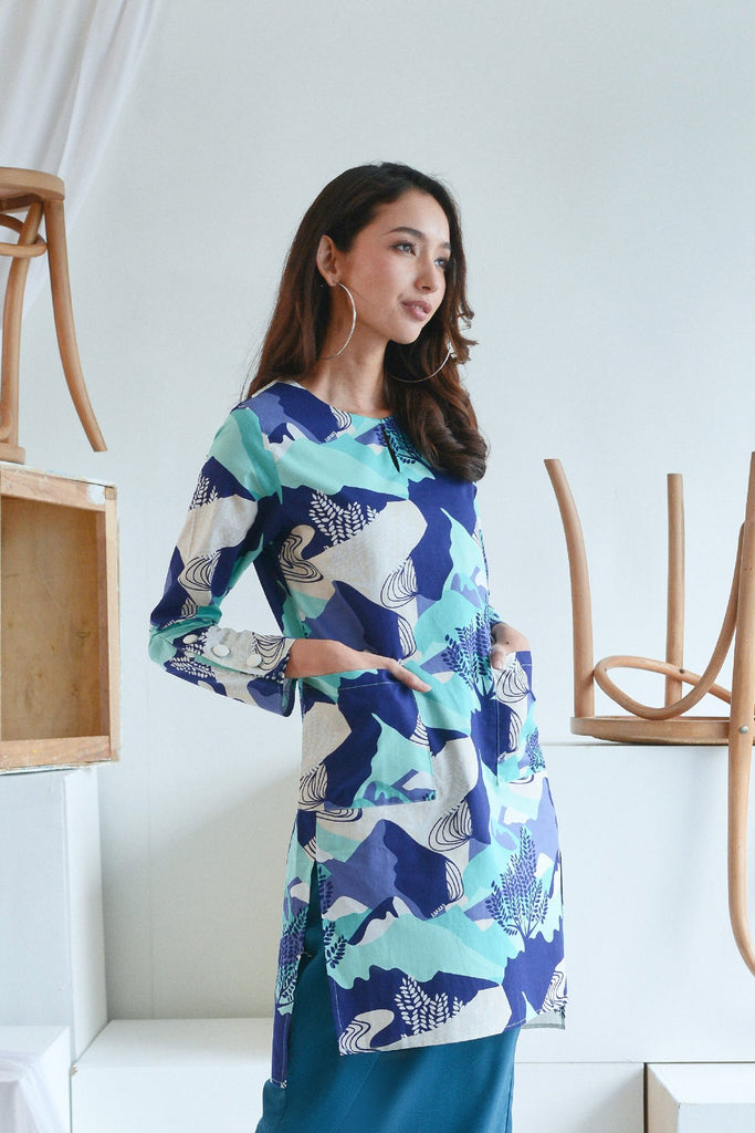 The Sungai Women Pockets Kurung Blouse - Kundasang