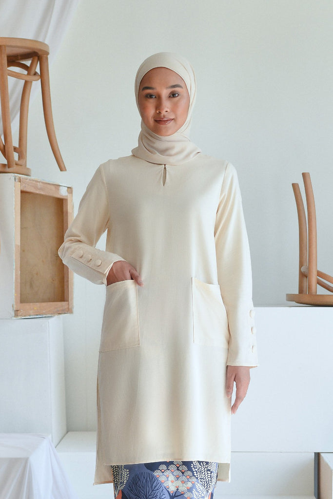 The Sungai Women Pockets Kurung Blouse - Cream