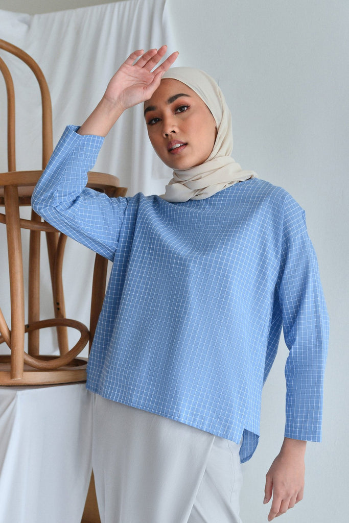 The Sungai Women Tropika Blouse - Sky Checked