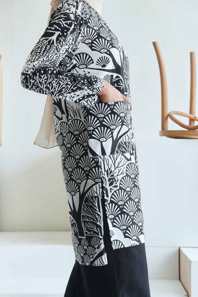 baju kurung wanita hitam putih