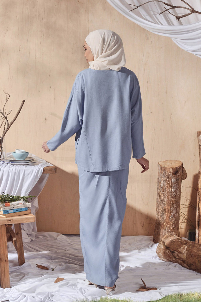 Light Pigeon Blue Colour set wear