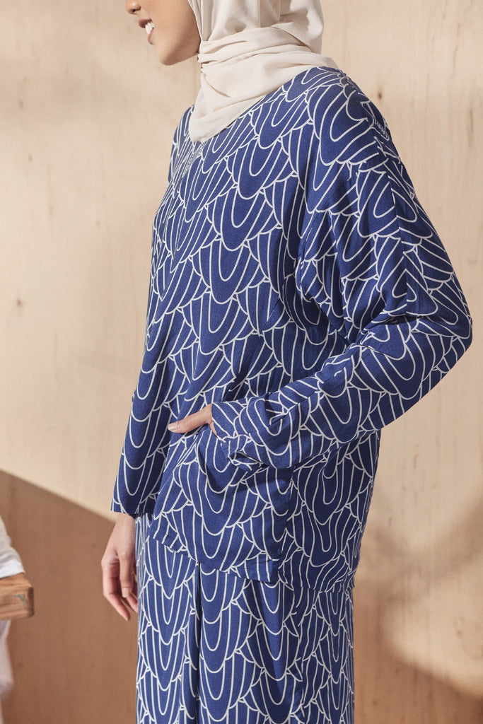 The Balik Women Dolman Sleeve Blouse - Keluarga