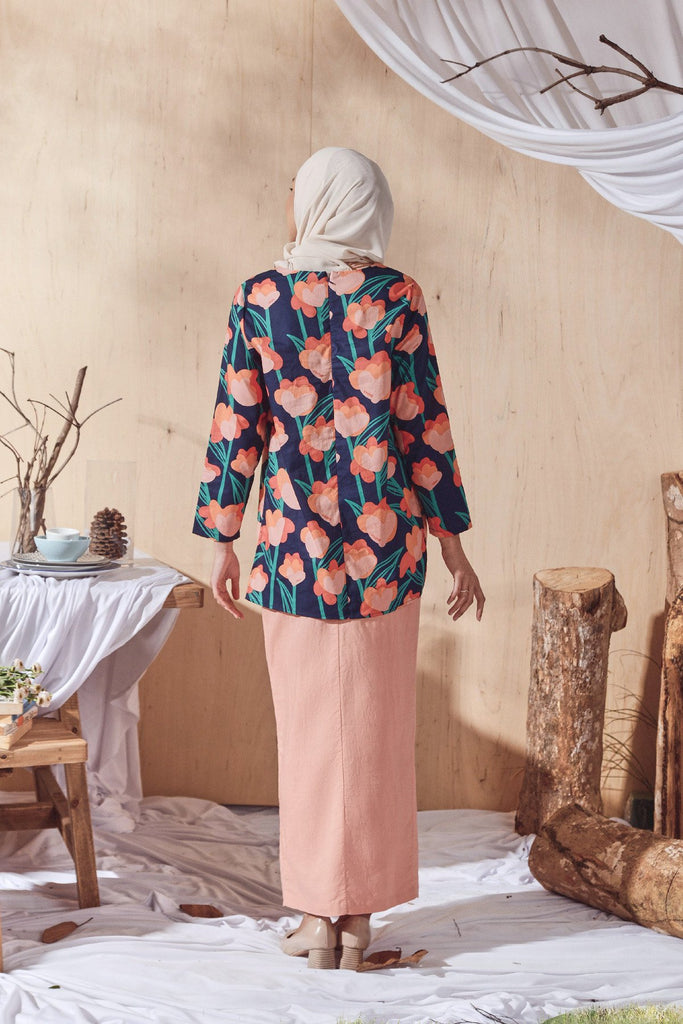 The Balik Women Pesak Blouse - Gembira