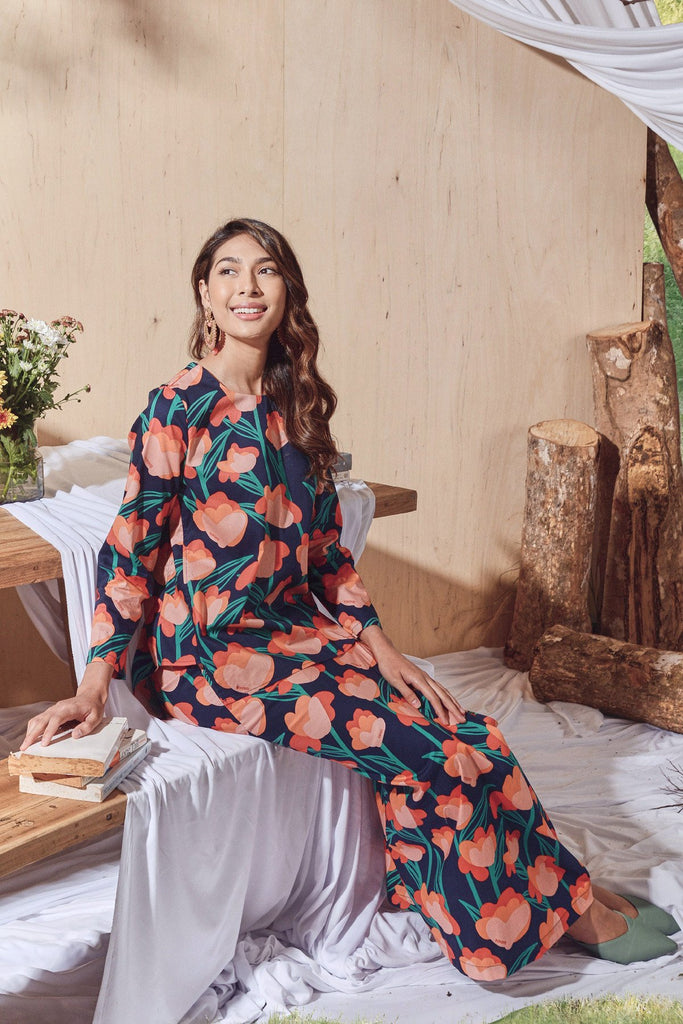 The Balik Women Pesak Blouse - Gembira