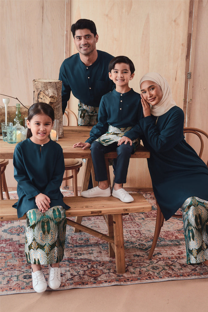 sedondon baju raya keluarga tema hijau