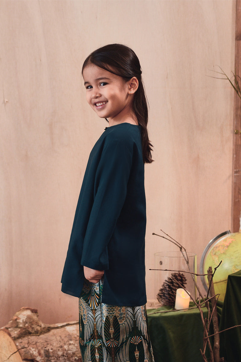 The Legend Pesak Kurung Blouse - Emerald Green
