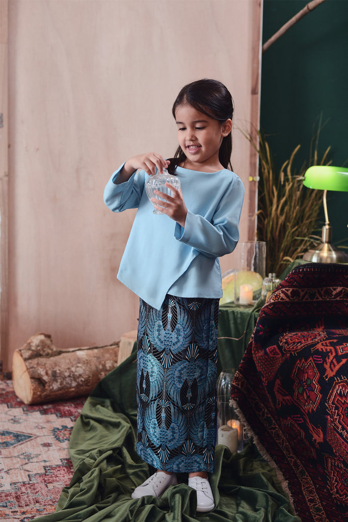 Jacquard material skirt