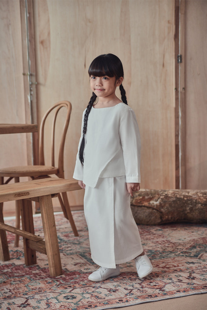 The Legend Overlay Blouse - White