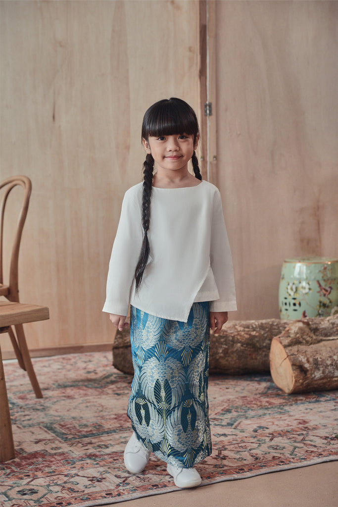 Fashion colour skirt for Girls