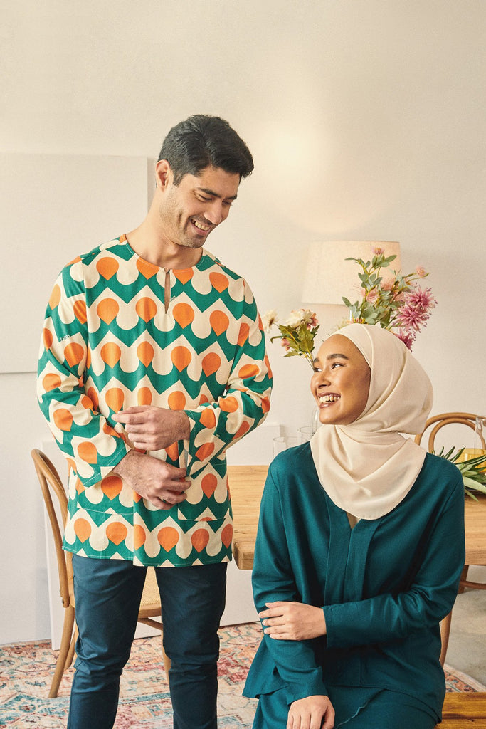 Rasa Sayang Women Scallop Skirt - Emerald Green