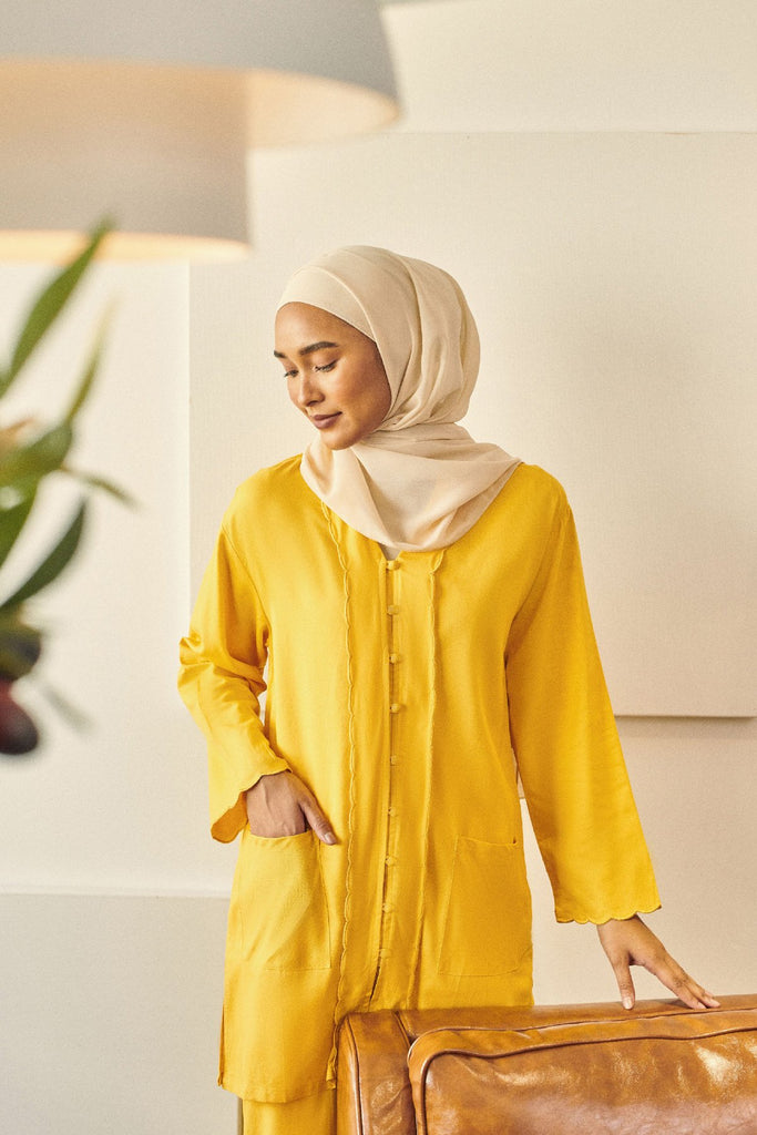 Rasa Sayang Women Scallop Kebarung - Mustard