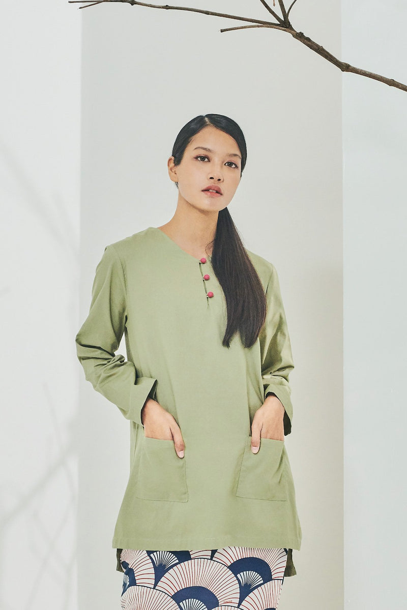 Pocket Kurung Blouse