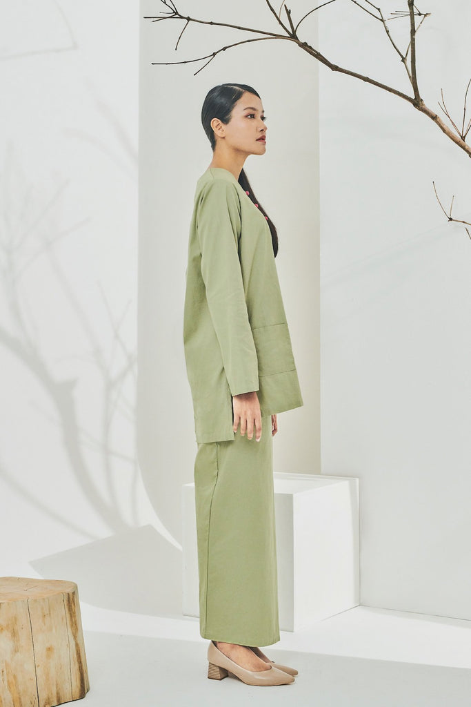 Olive Green Colour Wanita outfts