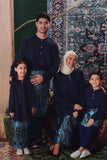 sedondon keluarga navy blue