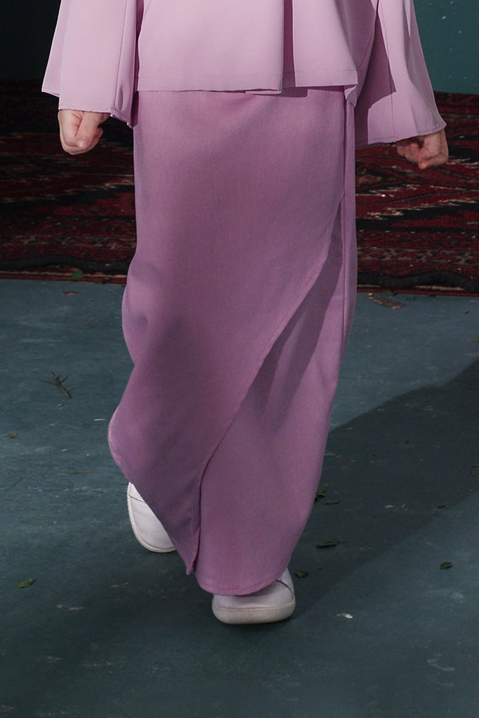 kain budak selisih depan pastel purple