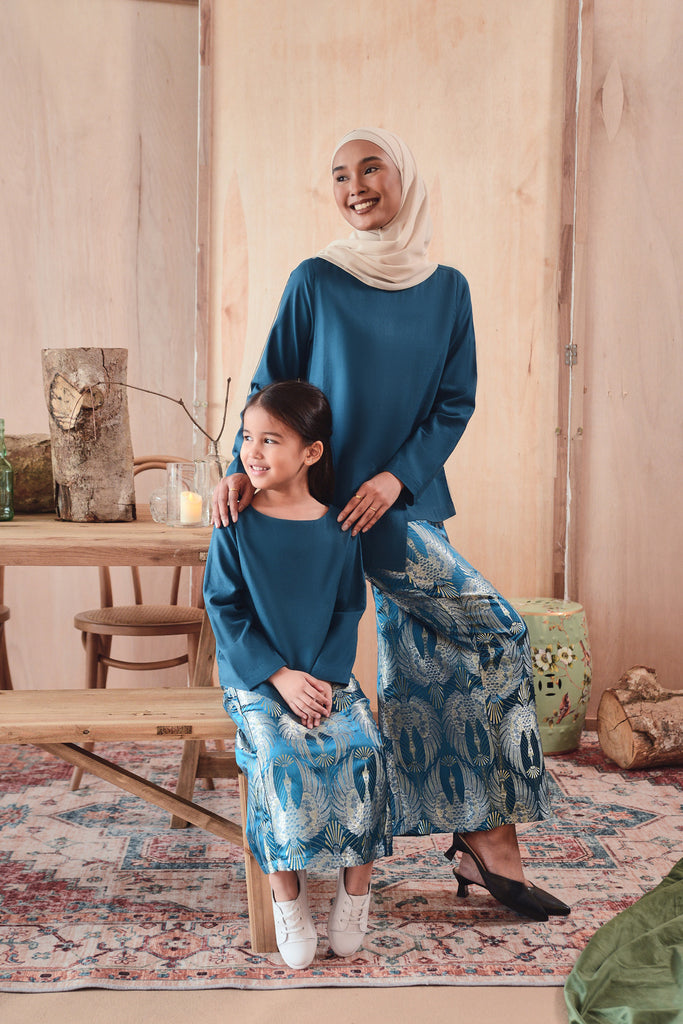 The Legend Overlay Blouse - Teal