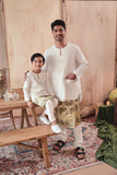 The Legend Pesak Kurta - White