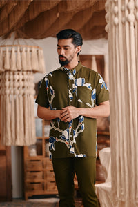 The Bay Men Batik Shirt - Serene