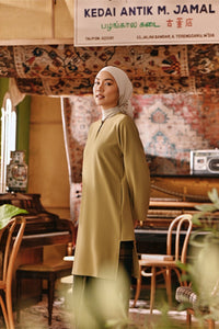 The Akar Kita Women Kurung Riau Top - Butter Olive