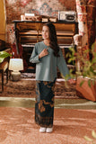 The Akar Kita Kedah Blouse Top - Pine Green