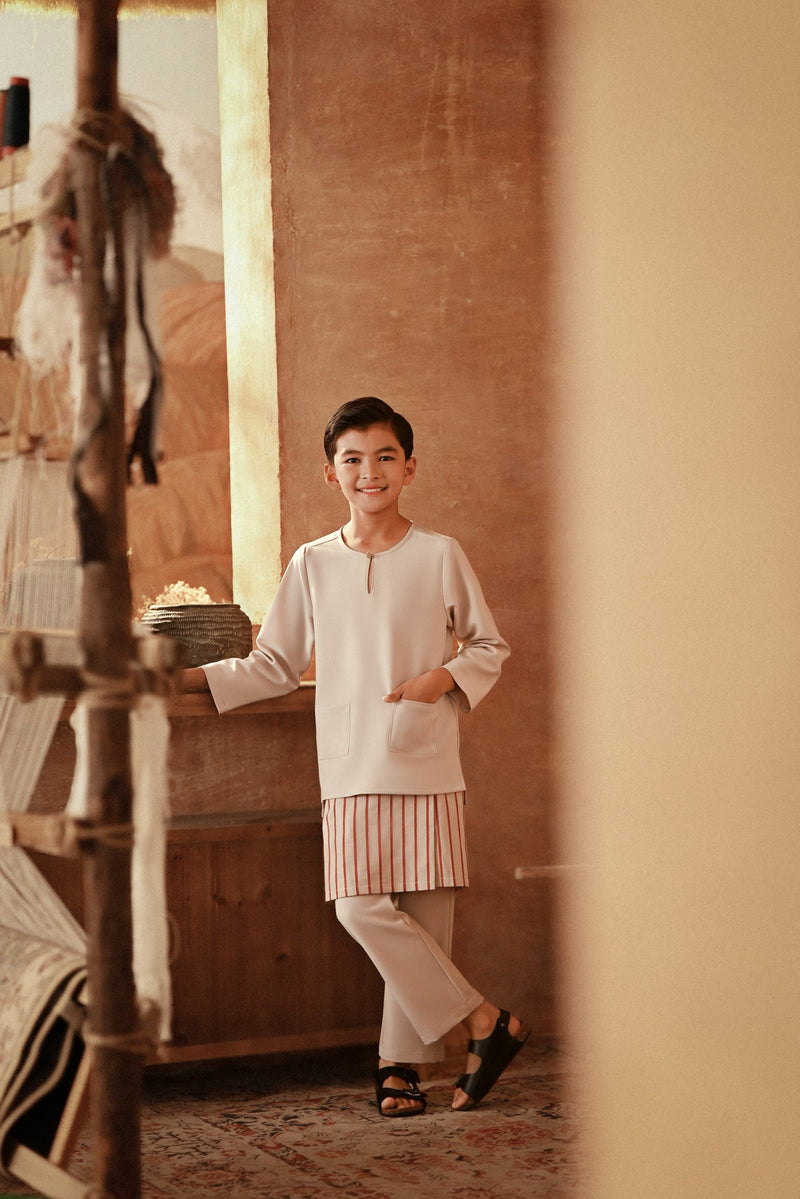 The Asal Kita Baju Melayu Teluk Belanga - Nude