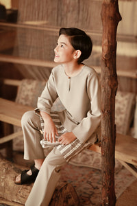 The Asal Kita Baju Melayu Teluk Belanga - Champagne