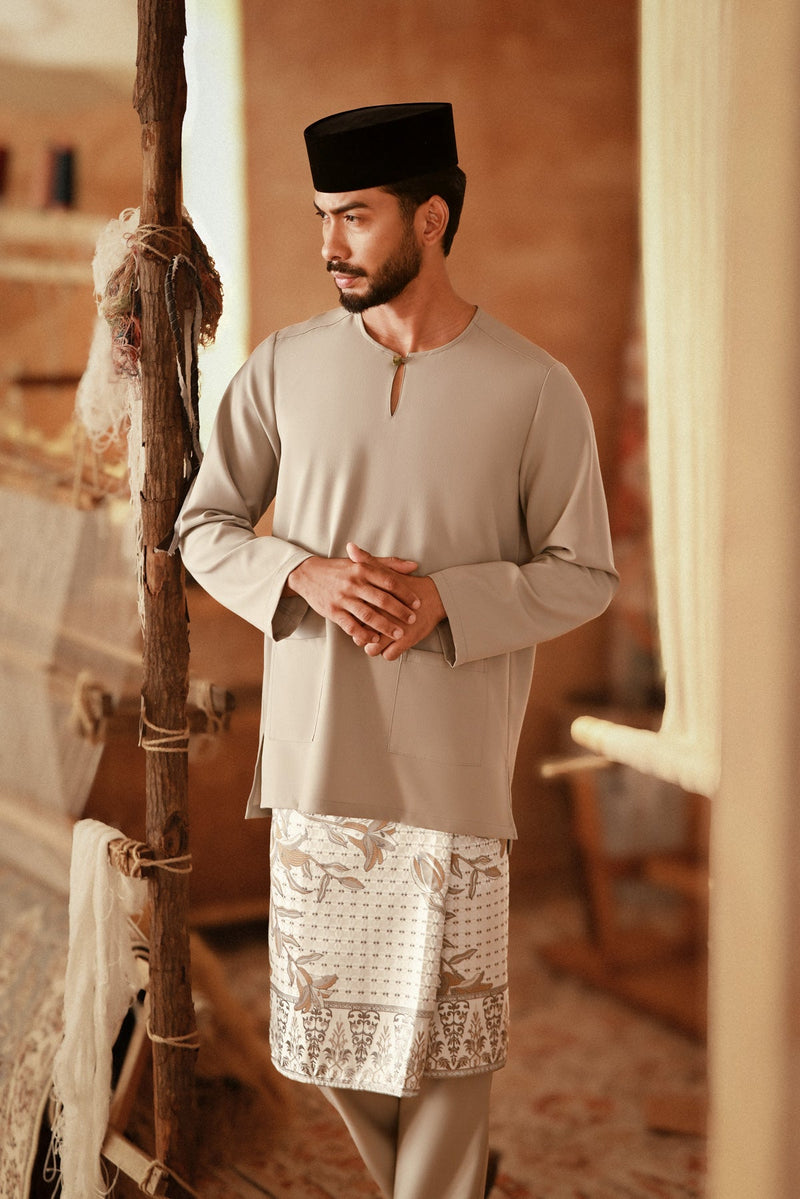 The Asal Kita Men Baju Melayu Teluk Belanga - Champagne