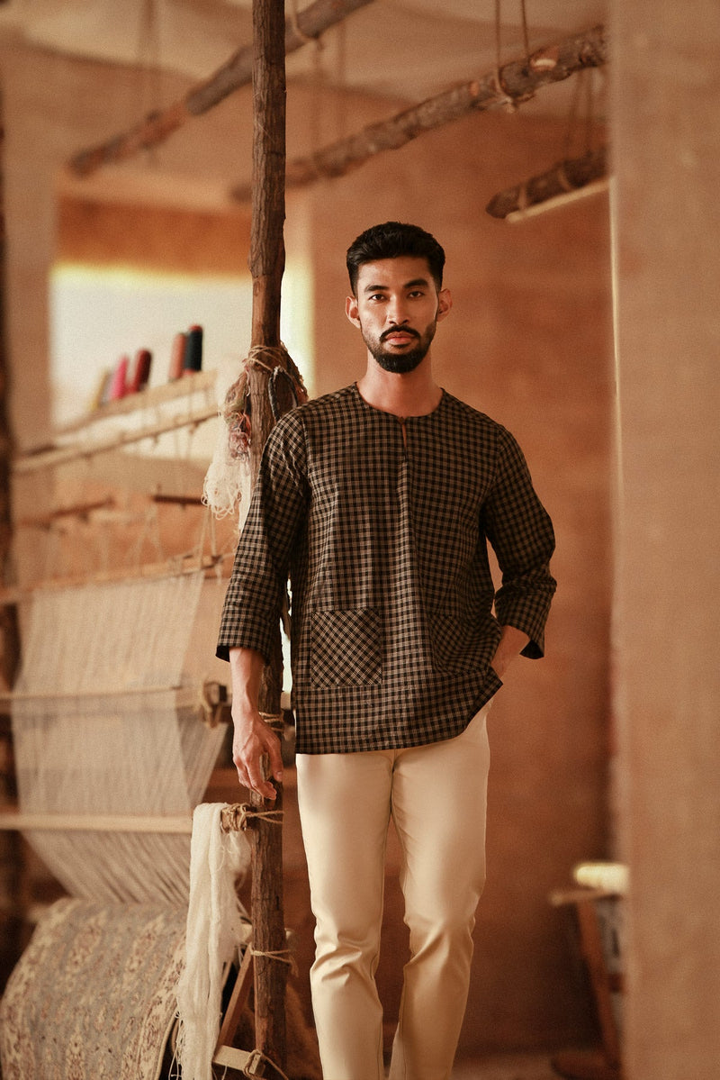 The Asal Kita Men 3/4 Sleeve Kurta - Gothic