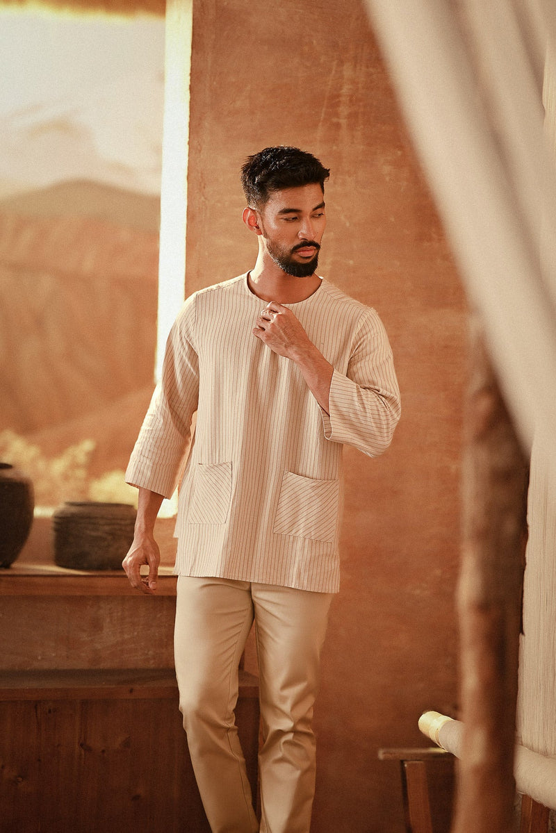 The Asal Kita Men 3/4 Sleeve Kurta - Wovelyn