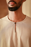 The Asal Kita Men 3/4 Sleeve Kurta - Wovelyn