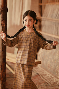 The Asal Kita Kedah Broderie Blouse - Plummy Plaid