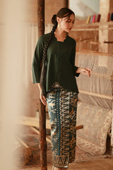 The Asal Kita Women Embellish Kebaya Top - Emerald Green