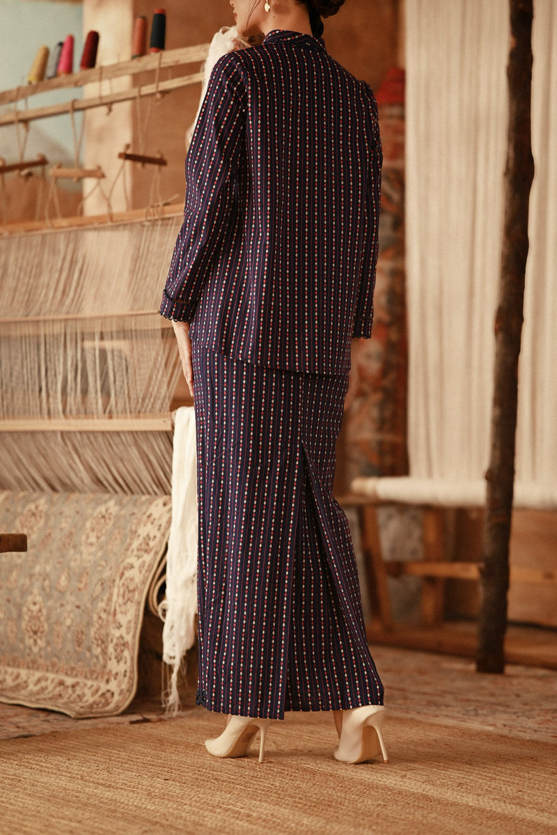 The Asal Kita Women Lace Skirt - Navy Plus