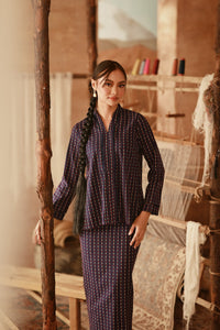 The Asal Kita Women Lace Kebaya Top - Navy Plus