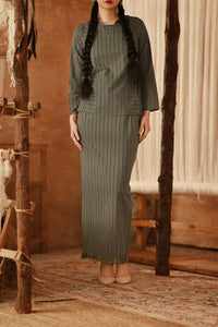 The Asal Kita Women Lace Skirt - Green Regal