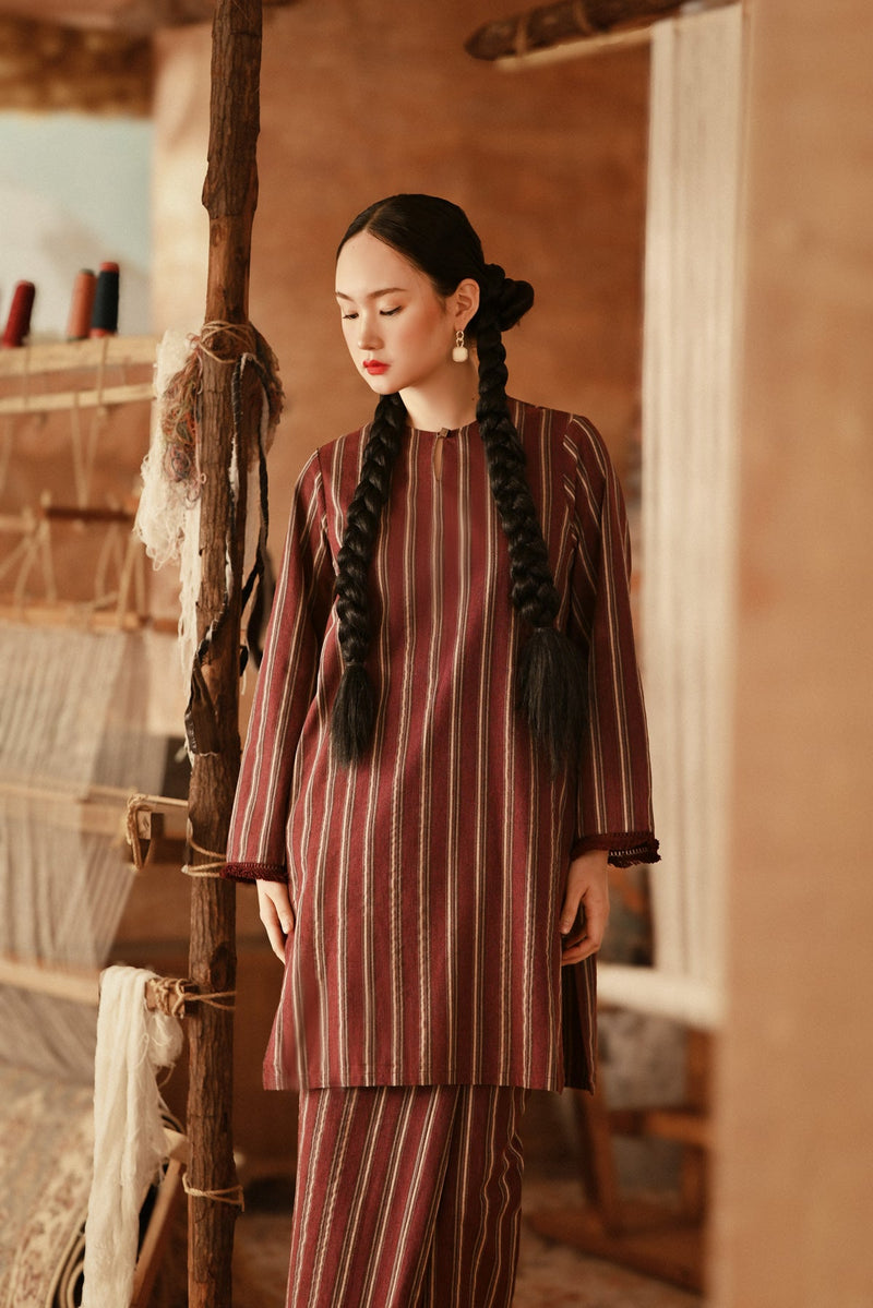 The Asal Kita Women Pesak Kurung Top - Imperium Richline