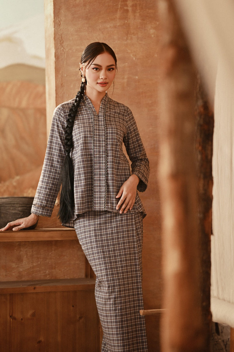 The Asal Kita Women Lace Kebaya Top - Frostgrid