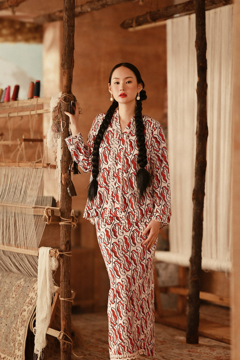 The Asal Kita Women Lace Kebaya Top - Chant