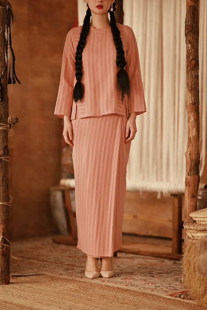 The Asal Kita Women Folded Skirt - Peach Grain