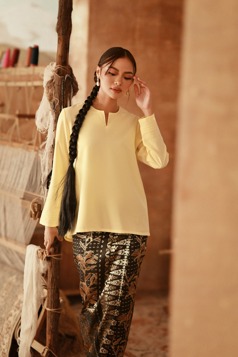 The Asal Kita Women Kedah Broderie Blouse - Baby Yellow