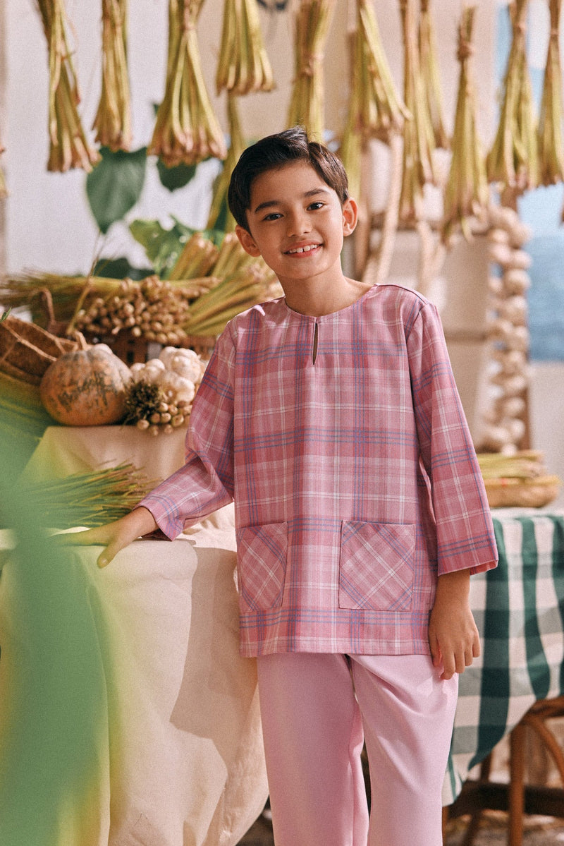 The Courtyard 3/4 Sleeve Kurta - Petal Grid