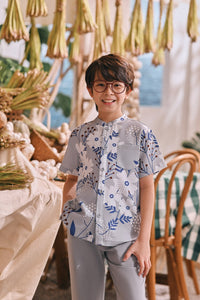 The Courtyard Mandarin Shirt - Bucolic