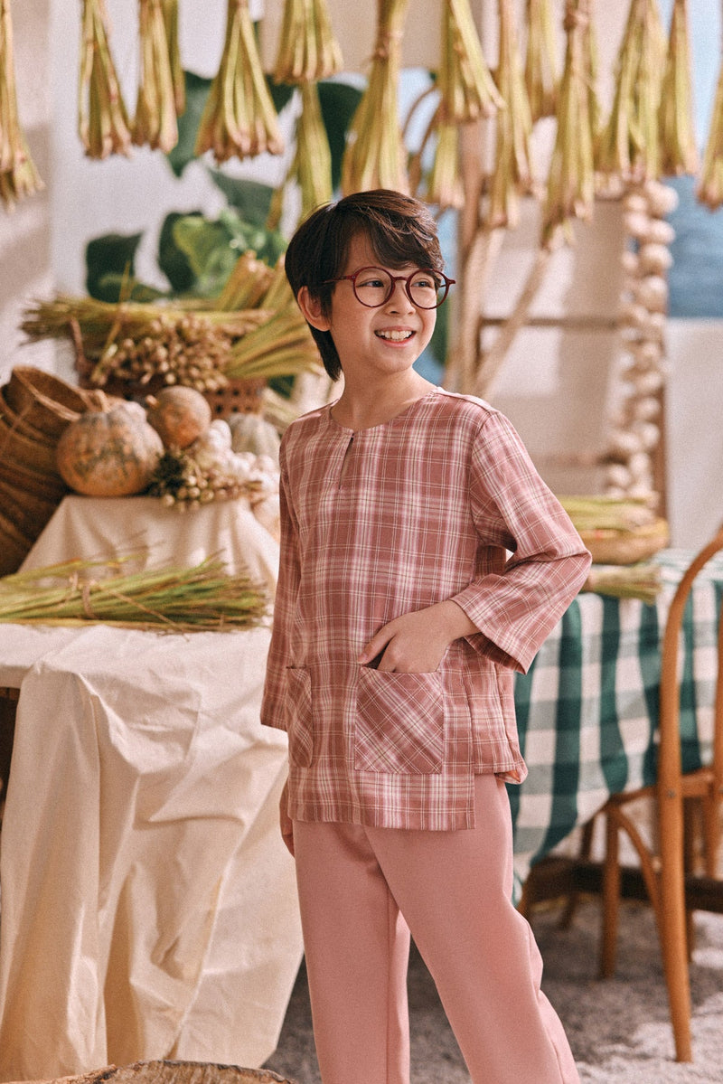 The Courtyard 3/4 Sleeve Kurta - Roseveil