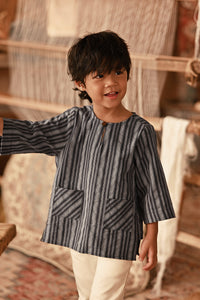 The Asal Kita 3/4 Sleeve Kurta - Grislyn