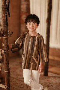 The Asal Kita 3/4 Sleeve Kurta - Sovereign