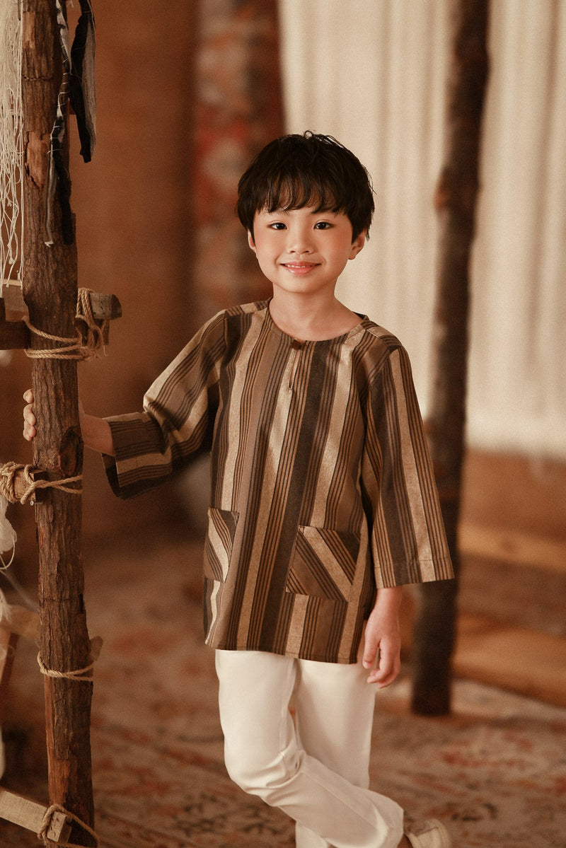 The Asal Kita 3/4 Sleeve Kurta - Sovereign